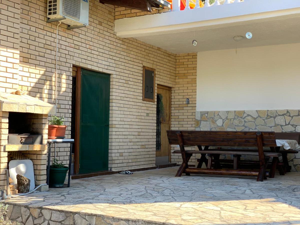 Holiday Home Bratica 울친 외부 사진